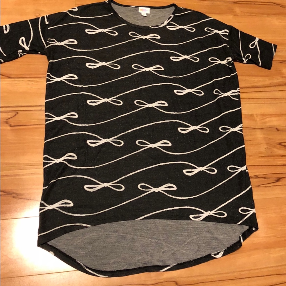 LuLaRoe XS Irma in black bows